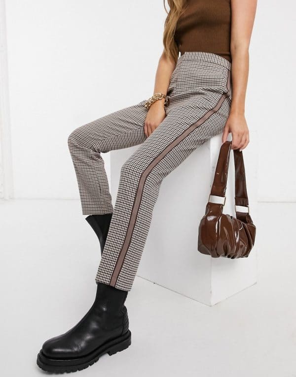 BB Dakota - Ternede bukser med sidestribe i brun